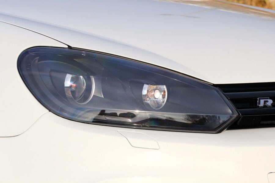  Volkswagen Golf R White Cabriolet 2013 года  (фото 40 из 45)